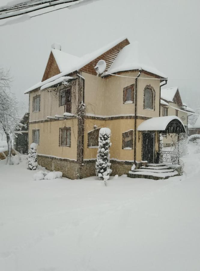 Золото Карпат Vila Yaremche Exterior foto